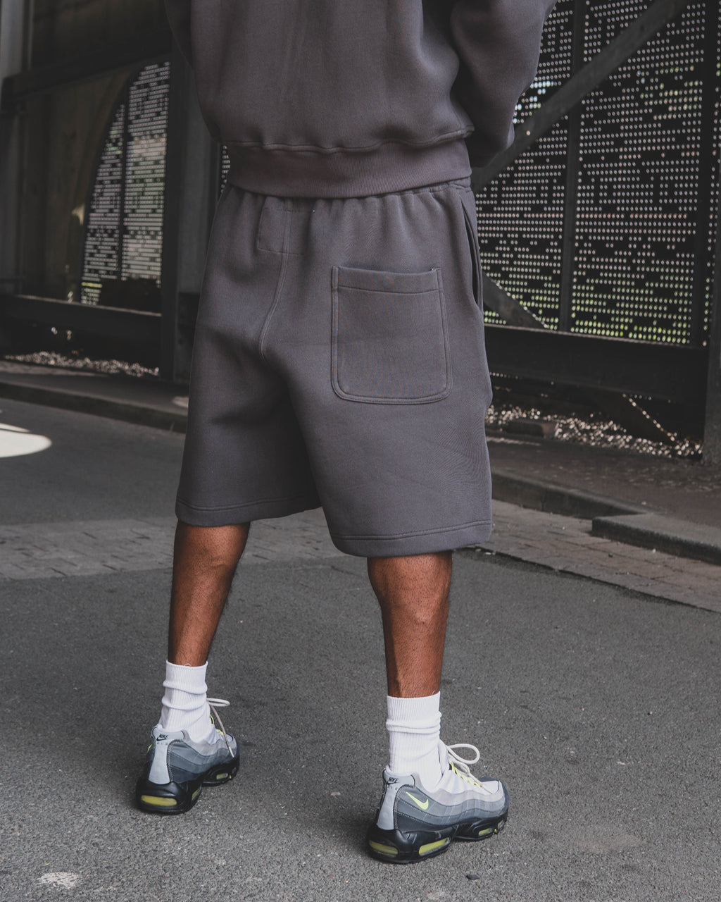 TAG BAGGY SHORTS [630GSM]