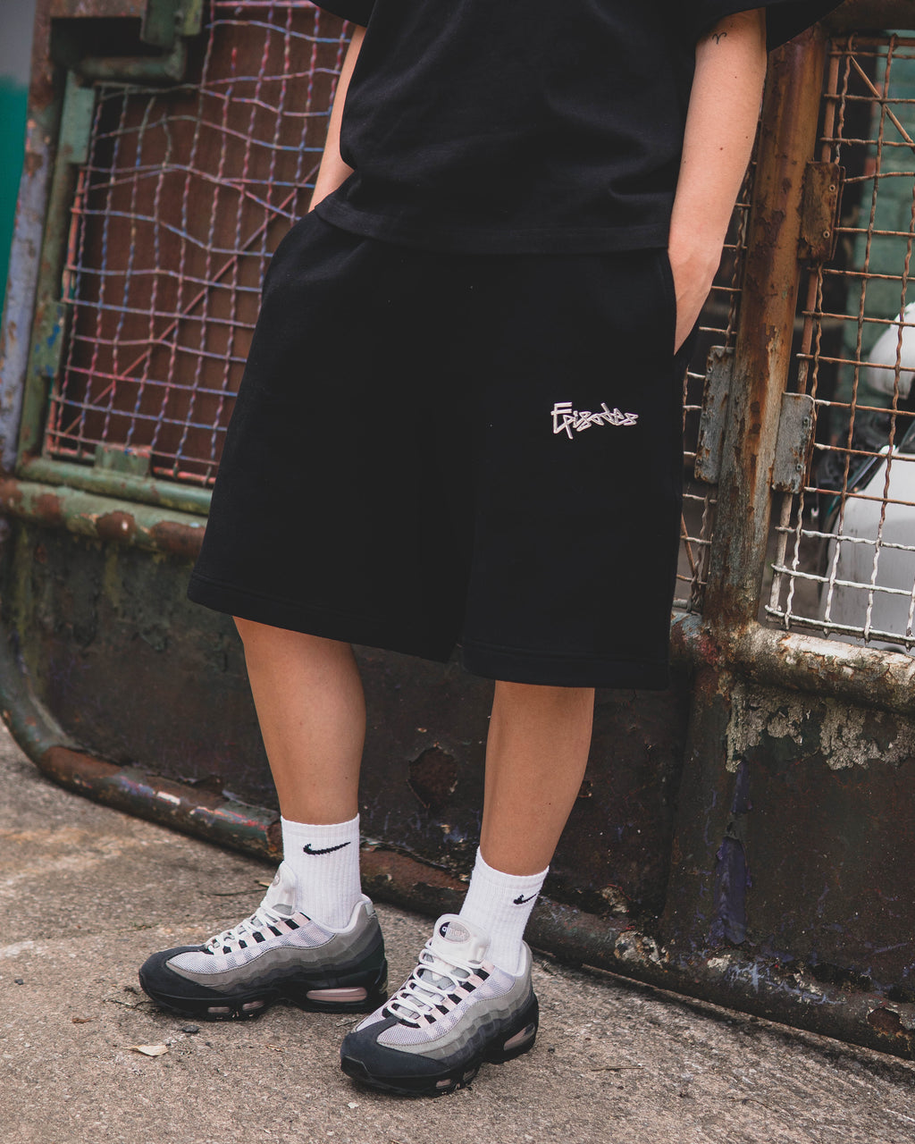 TAG BAGGY SHORTS [630GSM]